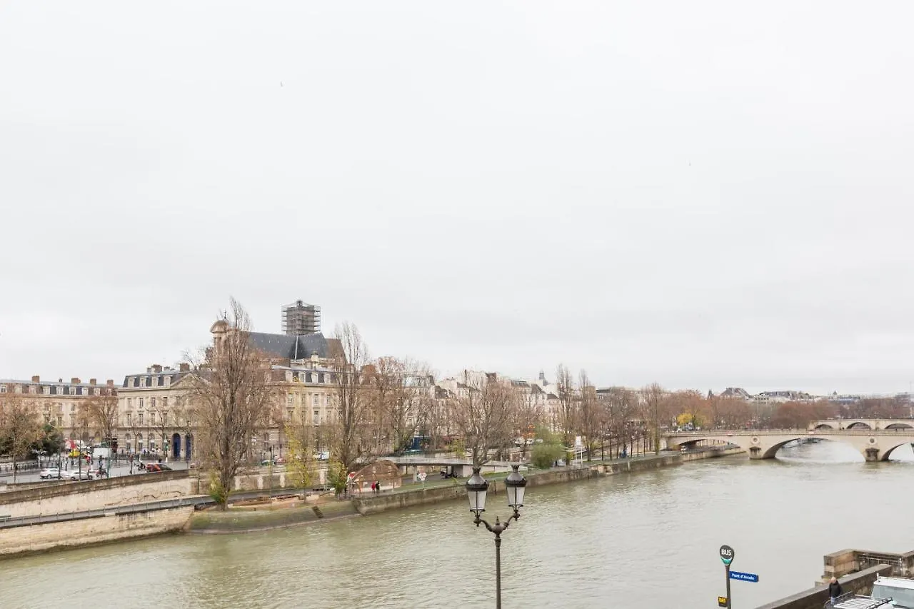 Veeve - Quai Aux Fleurs Apartment Paris France